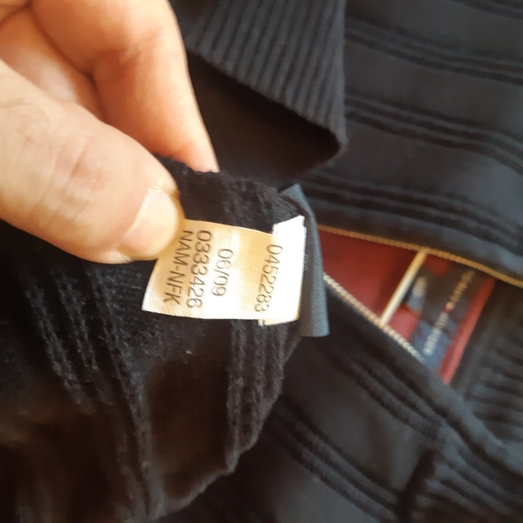 Tommy Hilfiger 1/4 Zip Sweater - Picture 7 of 12